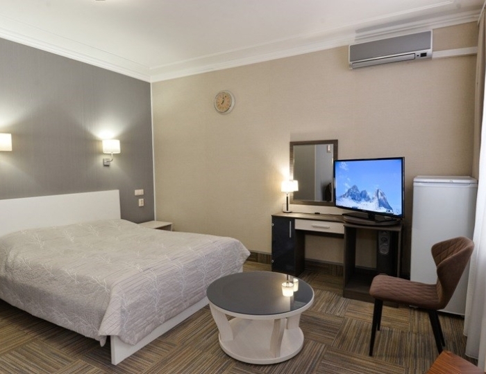 Джуниор сюит 2-местный 1-комнатный №208,304 - Санаторий «Эдем» Белокуриха