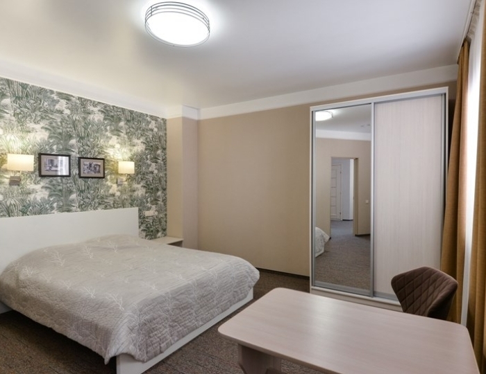 Люкс 2-местный 2-комнатный (№110,201-204,206,216,217,302,305,306,310) - Санаторий «Эдем» Белокуриха